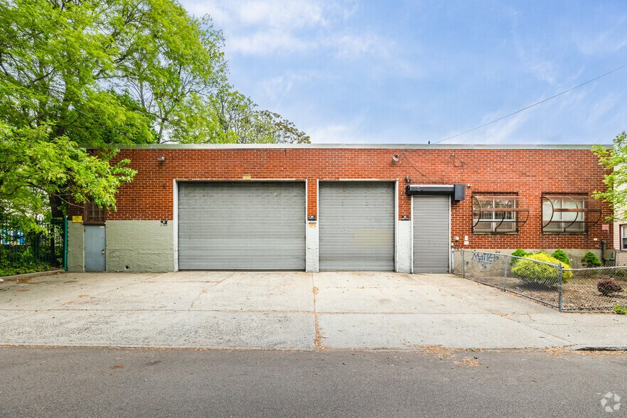 More Photos Of 69-07 69th Pl, Glendale Warehouse For Sale