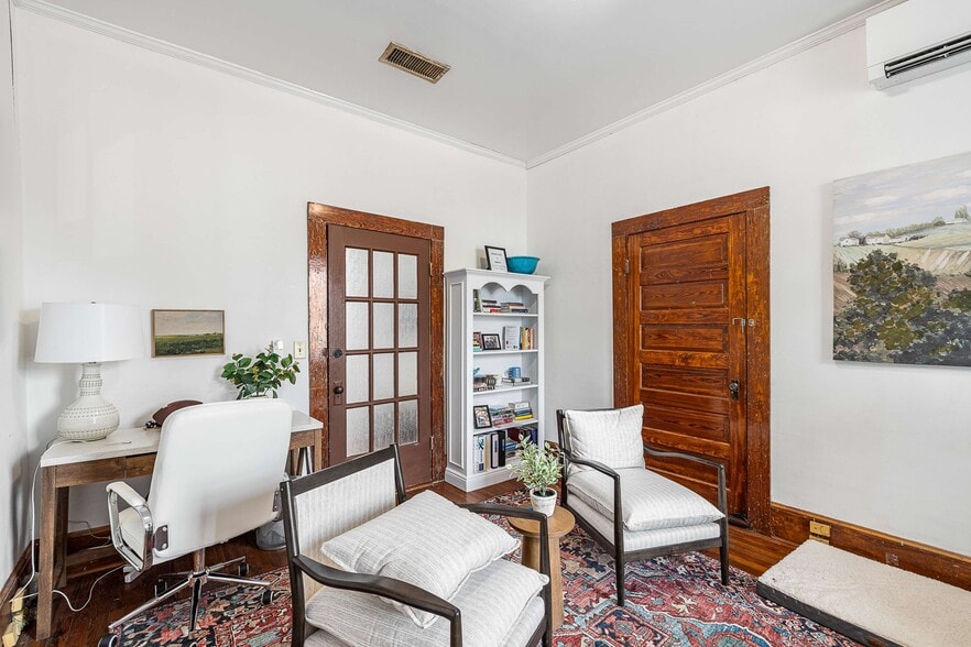 More Photos Of 35 S Peachtree St, Norcross Restaurant For Sale