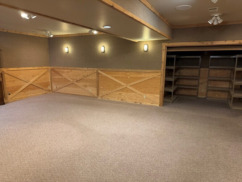 More Photos Of 521 Lone Pine Dr, Estes Park Storefront Retail Office For Sale