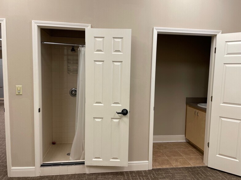 More Photos Of 4444 American Way, Baton Rouge Office For Sale