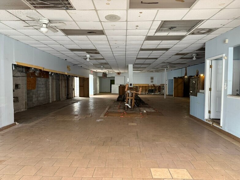 More Photos Of 2987 Buford Hwy NE, Atlanta Freestanding For Sale