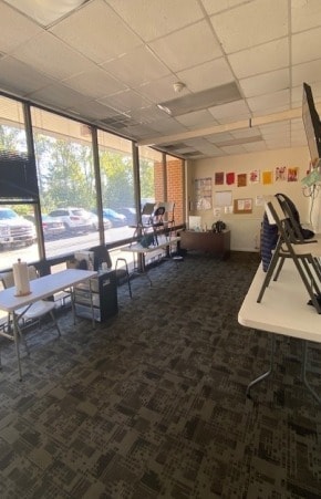 More Photos Of 820 Greenbrier Cir, Chesapeake Showroom For Lease