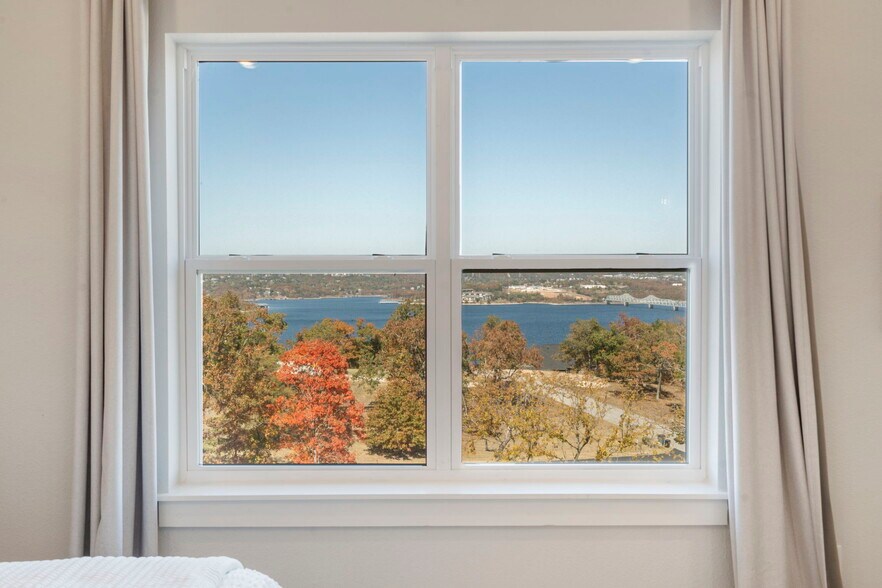 More Photos Of 129 Pioneer Peak, Kimberling City Specialty For Sale