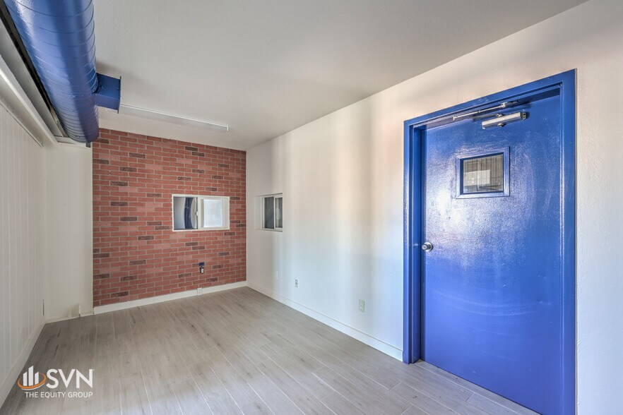 More Photos Of 6670 Gomer Rd, Las Vegas Manufacturing For Sale