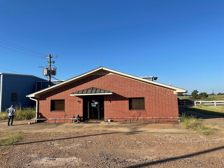 More Photos Of 1462 FM 2199, Marshall Warehouse For Sale