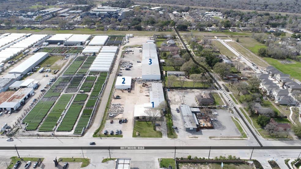 More Photos Of 1505 Brittmoore Rd, Houston Warehouse For Lease