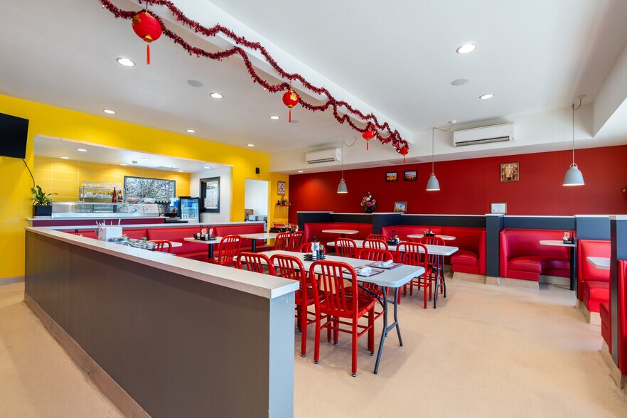 More Photos Of 403 Highway 412 W, Siloam Springs Restaurant For Sale