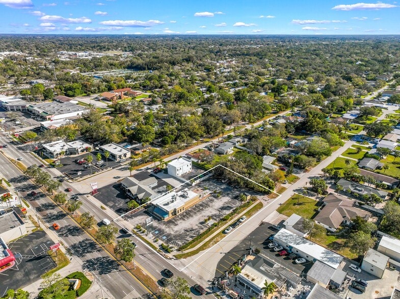 More Photos Of 4413 S Tamiami Trl, Sarasota Restaurant For Sale