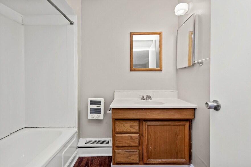 More Photos Of 1027 Cochran Mill Rd, Jefferson Hills Apartments For Sale