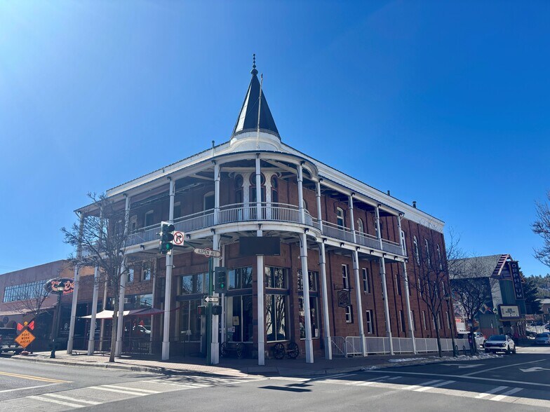 More Photos Of 118 W Route 66, Flagstaff General Retail For Lease