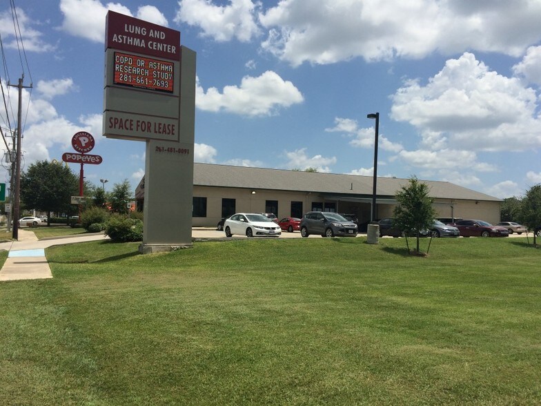 More Photos Of 14262 Gulf Fwy, Houston Medical For Lease