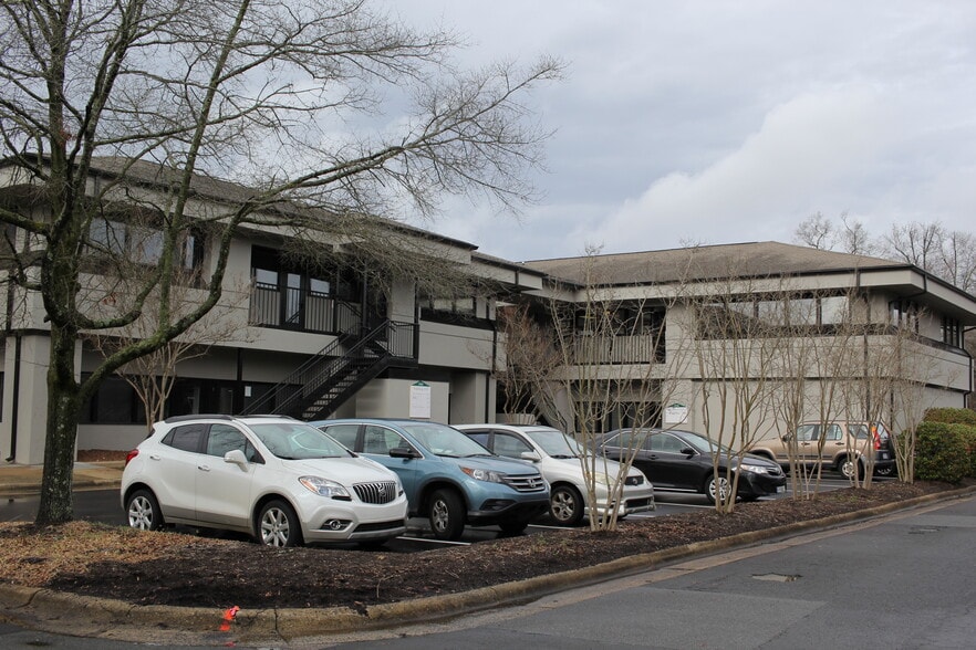 More Photos Of 1906 E Highway 54, Durham Unknown For Lease