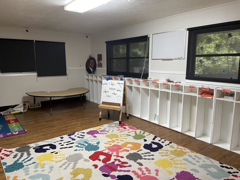 More Photos Of 4959-4965 West St, Forest Park Daycare Center For Sale