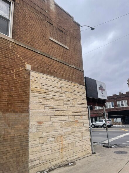 More Photos Of , Chicago Unknown For Sale