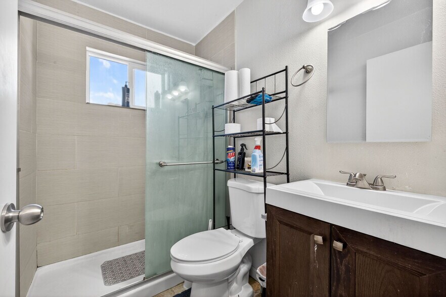 More Photos Of 600-606 Pacific Ave, Santa Rosa Apartments For Sale