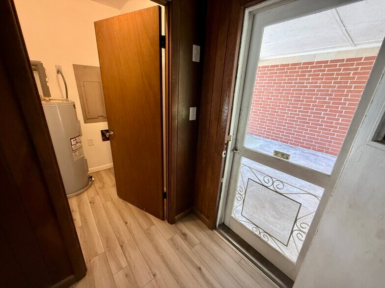 More Photos Of 86050 Pages Dairy Rd, Yulee Office For Sale