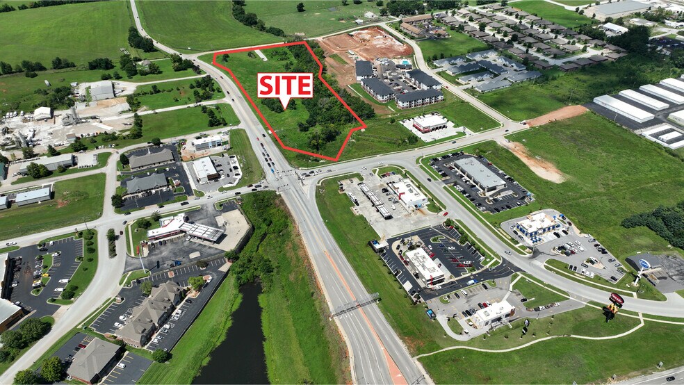 More Photos Of CC @ 22nd, Ozark Land For Lease