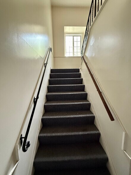 More Photos Of 261 Beattie Ave, Lockport Apartments For Sale