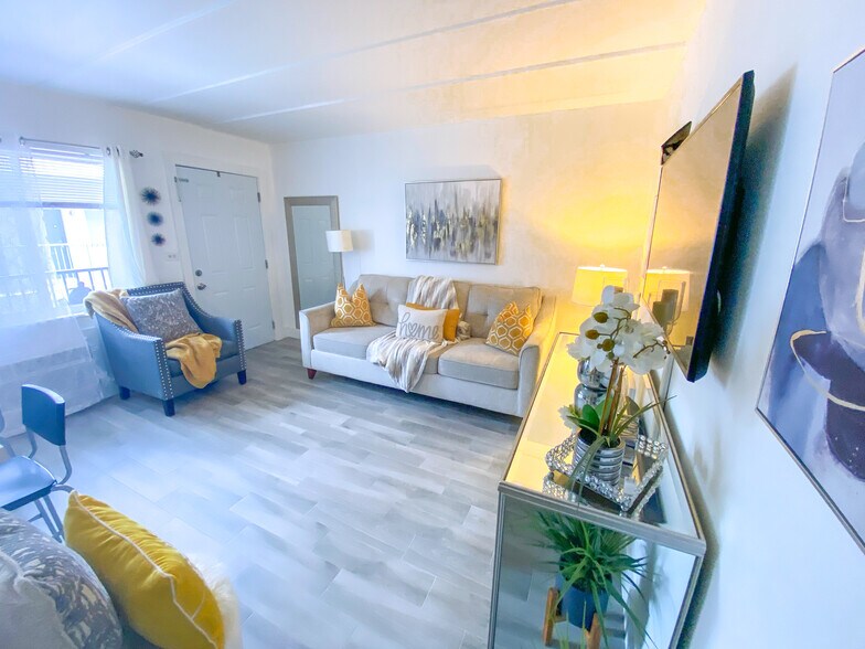 More Photos Of 734 NW 80th St, Miami Apartments For Sale