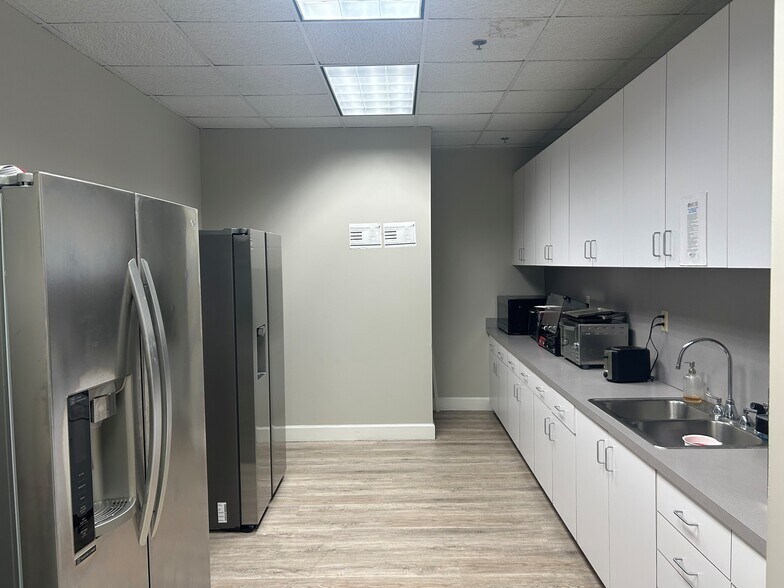 More Photos Of 655 engineering Dr, Peachtree Corners Office For Lease