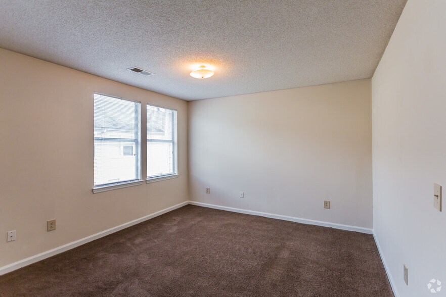 More Photos Of 1528 Ragan St, Memphis Apartments For Sale