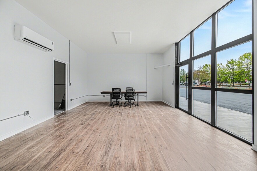 More Photos Of 3406 Shannon Park Dr, Fredericksburg Warehouse For Sale