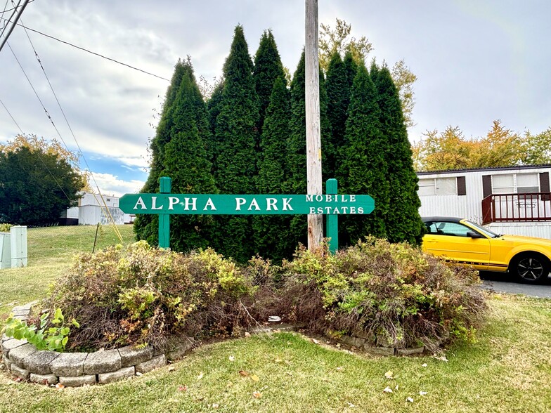 Primary Photo Of Reagan Drive, Eureka Manufactured Housing Mobile Home Park For Sale