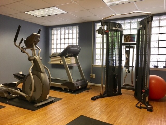 More Photos Of 2120 L St NW, Washington Medical For Lease