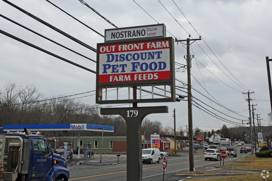 More Photos Of 179 Main St, Monroe Storefront For Lease