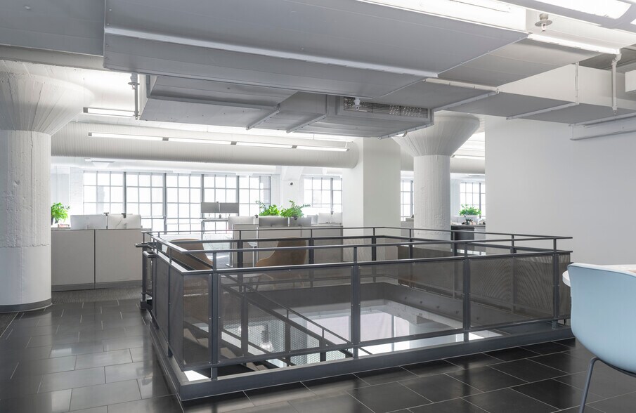 More Photos Of 416-422 Admiral Blvd, Kansas City Office For Sale