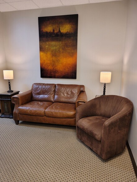 More Photos Of 1650 Murfreesboro Rd, Franklin Office For Lease