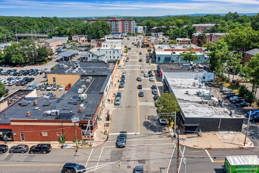 More Photos Of 1345 Queen Anne Rd, Teaneck Office For Lease