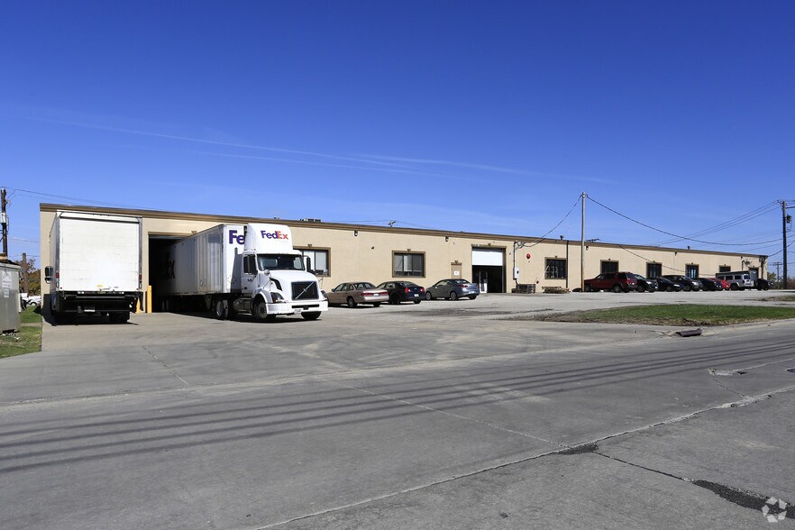 More Photos Of 14501 Industrial Ave, Maple Heights Manufacturing For Lease