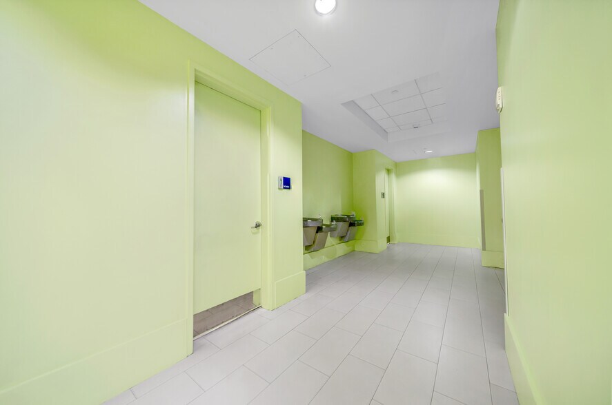 More Photos Of 1501 Biscayne Blvd, Miami Office Residential For Lease