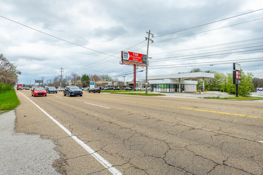 More Photos Of 2130 Amnicola Hwy, Chattanooga Service Station For Sale