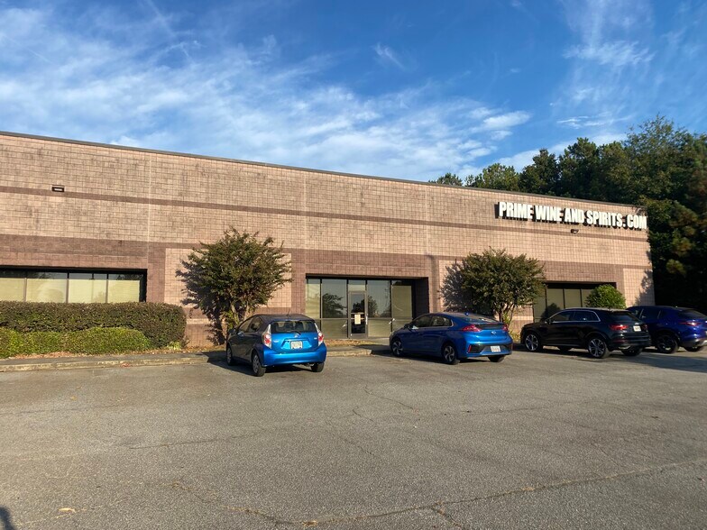 More Photos Of 3137 Chestnut Dr, Atlanta Distribution For Lease