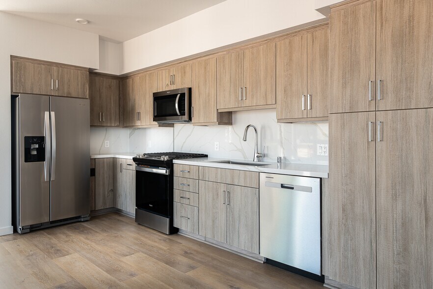 More Photos Of 1800 Beverly Blvd, Los Angeles Apartments For Lease