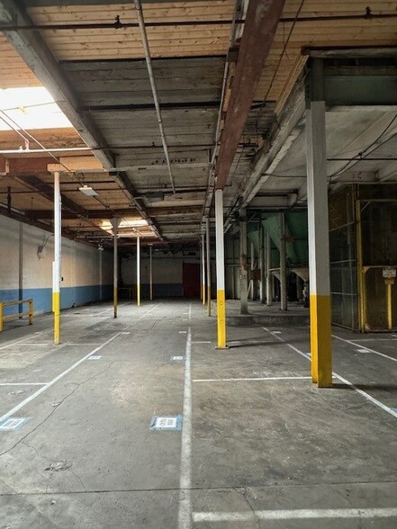 More Photos Of 95 Grand Ave, Pawtucket Manufacturing For Lease