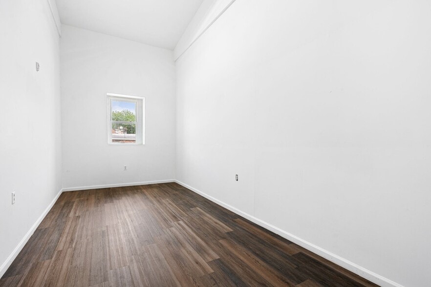 More Photos Of 4301-4329 Paul St, Philadelphia Warehouse For Lease