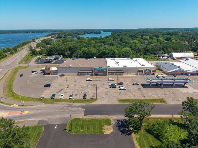 More Photos Of 17158 County Highway J, Chippewa Falls Supermarket For Lease