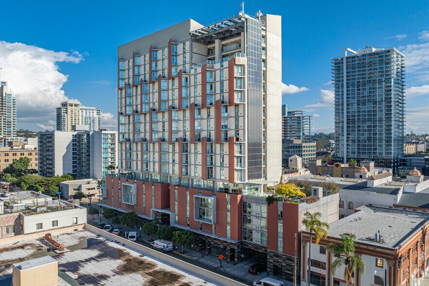 More Photos Of 929 9th Ave, San Diego Apartments For Lease