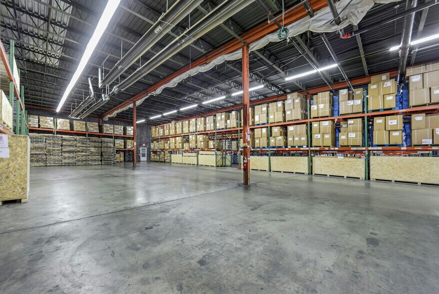 More Photos Of 370 Bergen Ave, Kearny Warehouse For Lease