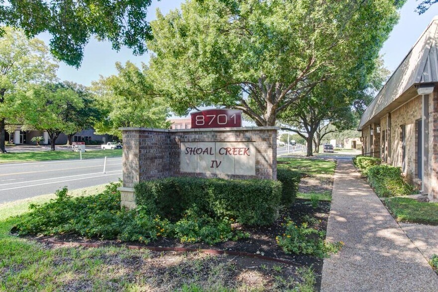 More Photos Of 8701 Shoal Creek Blvd, Austin Medical For Lease