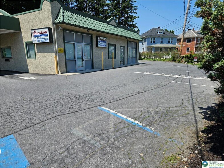 More Photos Of 6626 Main St, Bangor Office For Sale