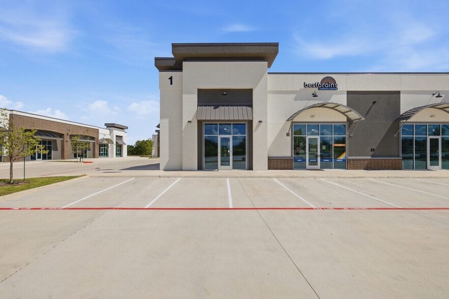 More Photos Of 610 Brashear Ln, Cedar Park General Retail For Lease