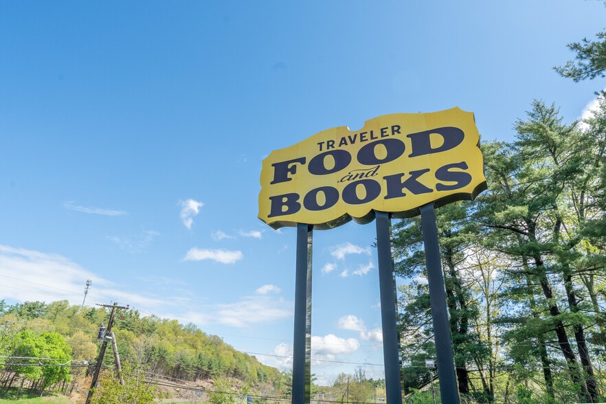 More Photos Of 1257 Buckley Hwy, Union Office For Sale