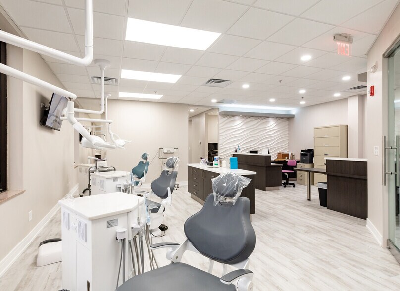 More Photos Of 3060 Ogden Ave, Lisle Medical For Sale