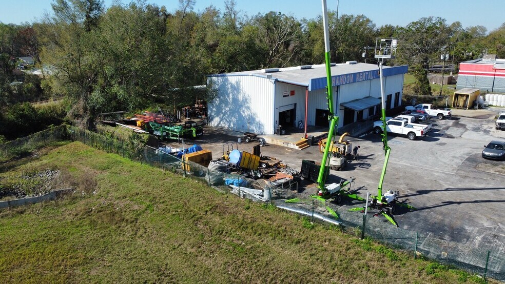 More Photos Of 430 W Dr Martin Luther King Jr Blvd, Seffner Storefront Retail Office For Sale