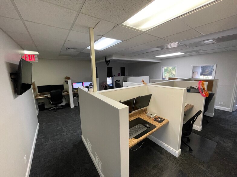 More Photos Of 1000 Southern Blvd, West Palm Beach Office For Sale