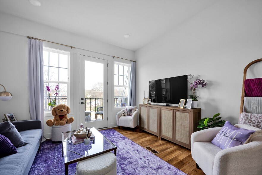 More Photos Of 202 S Main St, Belmont Apartments For Sale